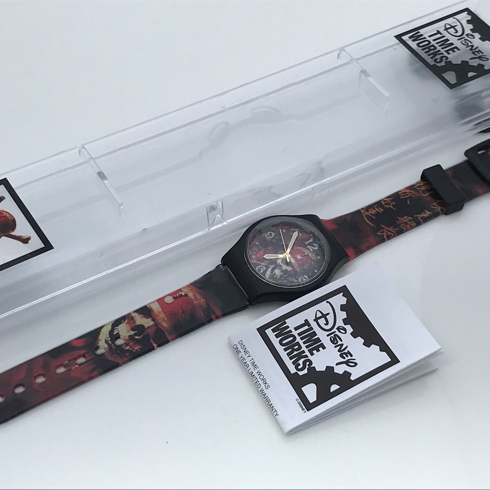 Vintage Disney Watch Pirates of the Caribbean - Picture 1 of 8